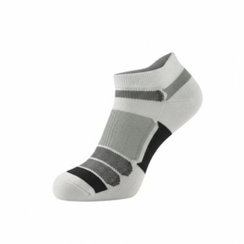 Women's Athletic Ankle Socks 9-11 White Moisture Wicking Reinforced Toes 4pk